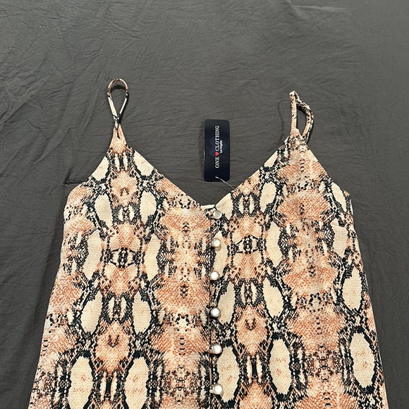 Dress - Picture 2 of 2